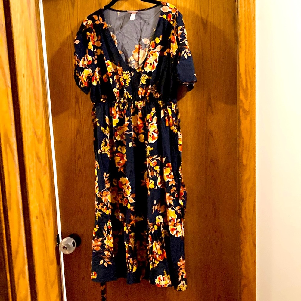 Floral maternity dress